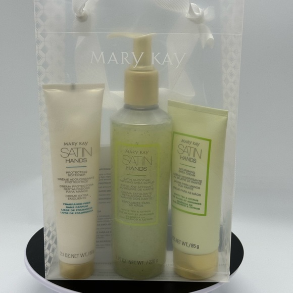 Mary Kay Satin Hands Fragrance Free - Picture 4 of 5